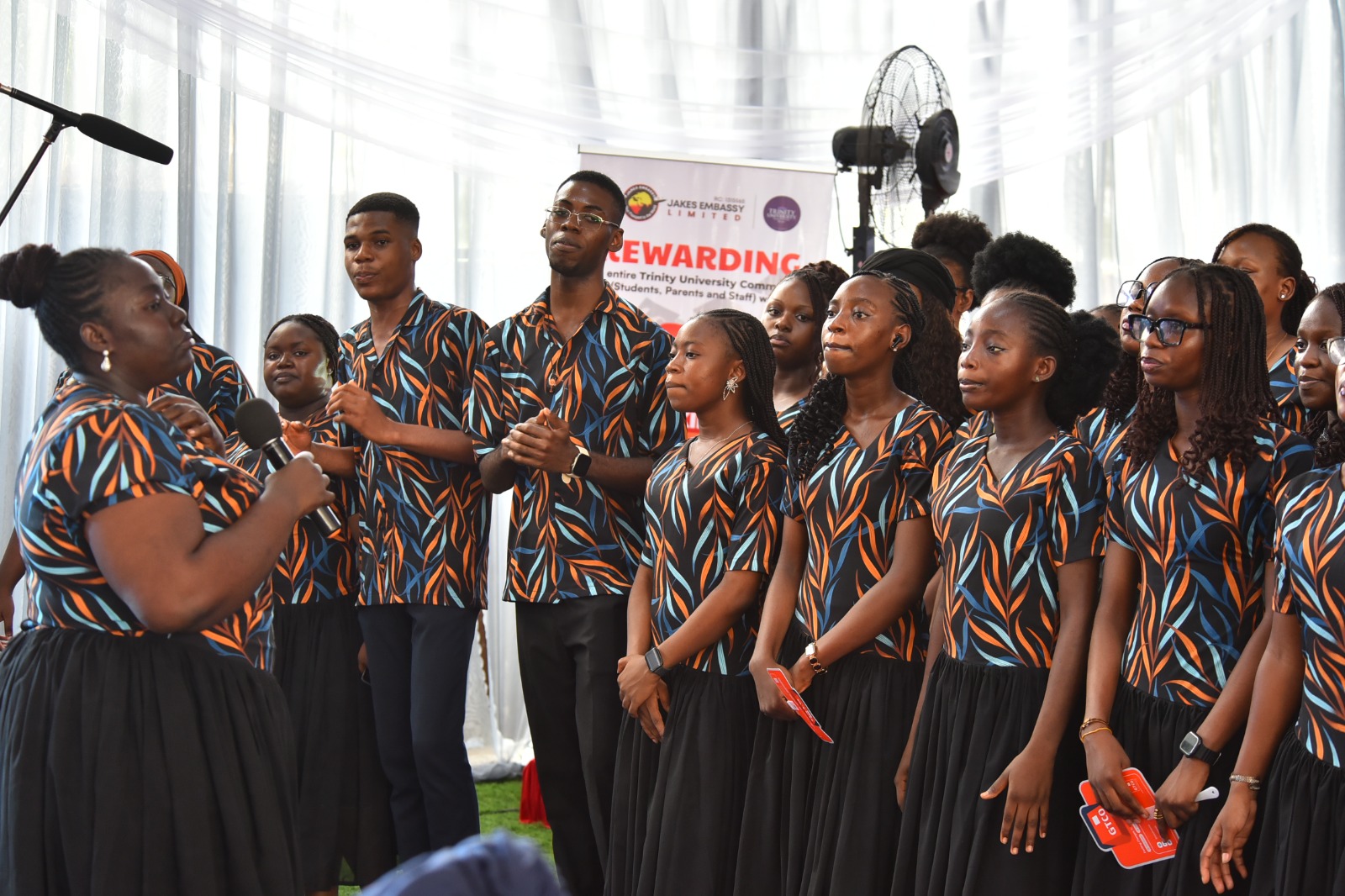 TU Choir, praising the Lord