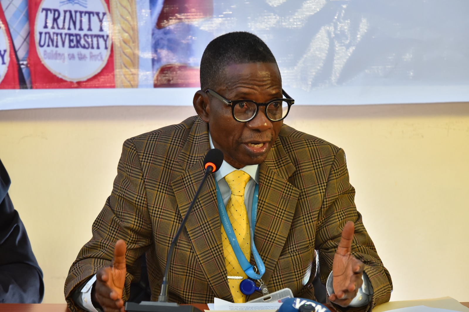 The Vice-Chancellor, Professor Clement O. O. Kolawole, addressing the press
